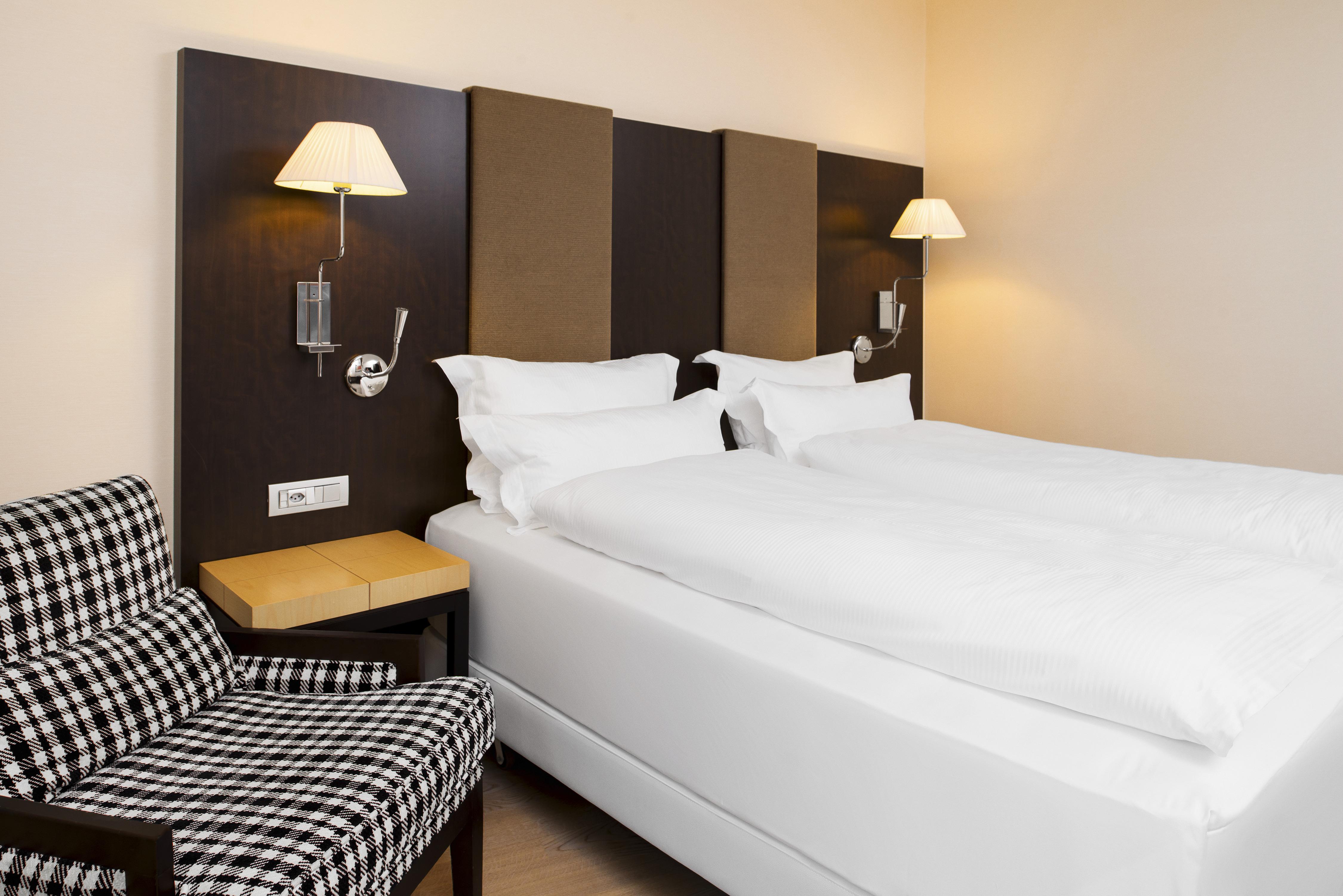 Nh Geneva Airport Hotel 4*